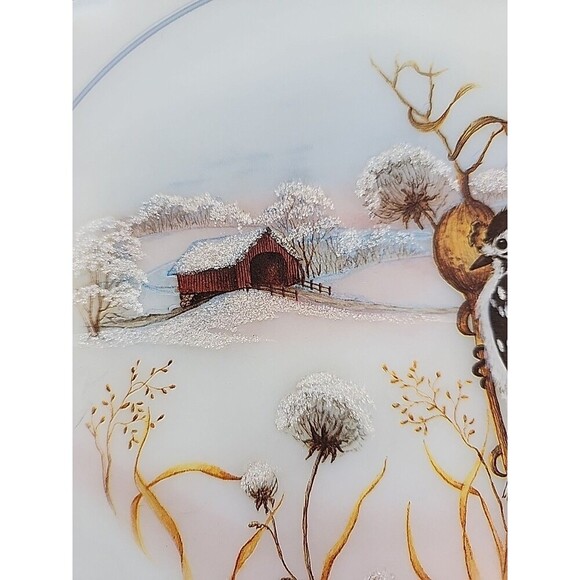 Fenton Downy Woodpecker Plate, Birds In Winter, Third Edition, 758 Of 4500 - Picture 2 of 5